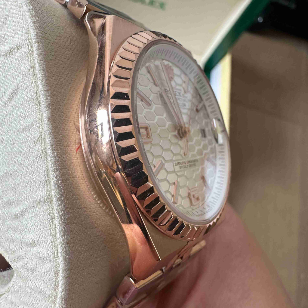 ROLEX Land-Dweller 40