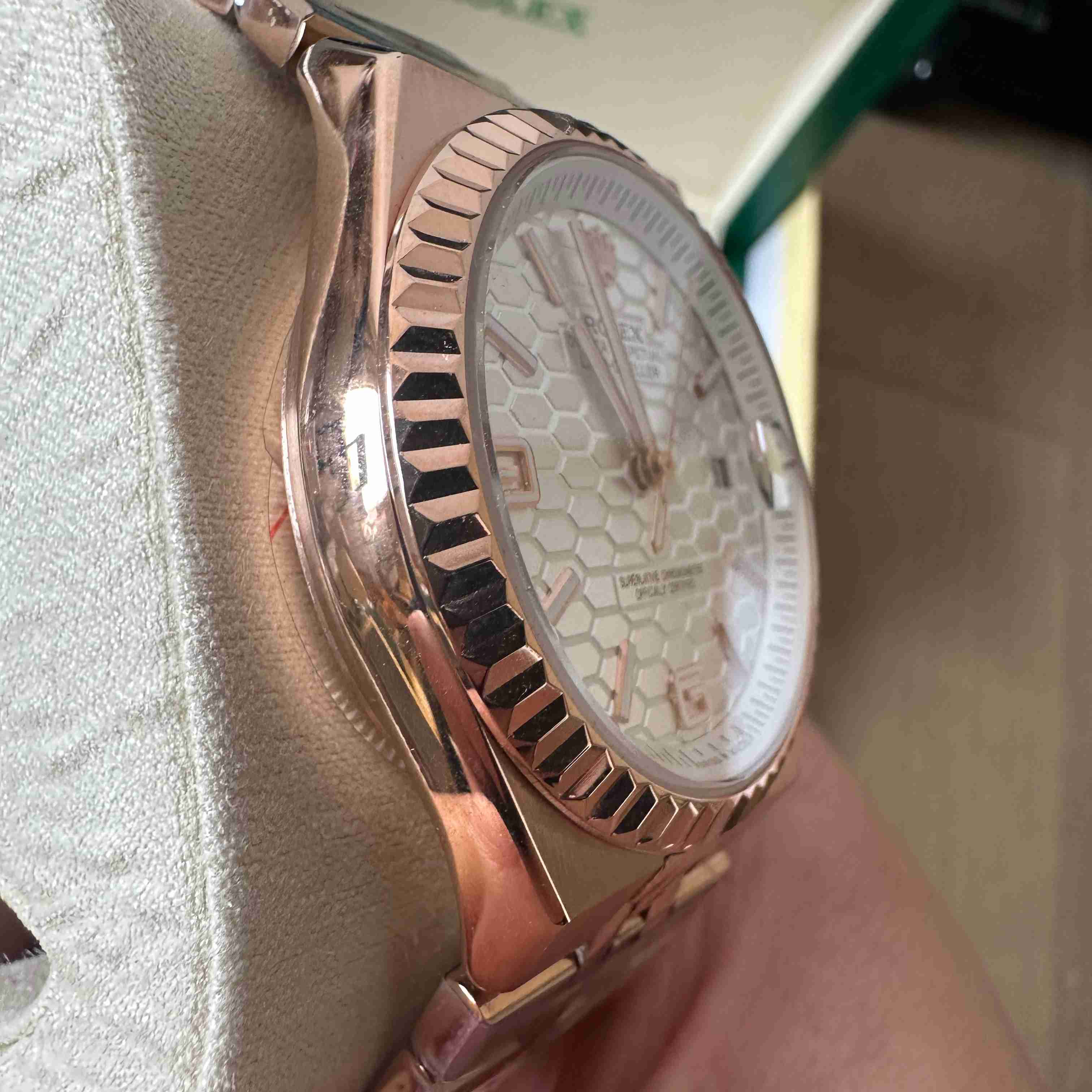 ROLEX Land-Dweller 40